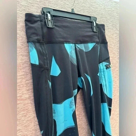 Lululemon Women's Run Top Speed Cropped‎ Leggings Size 6 Black & Turquoise - Picture 2 of 8